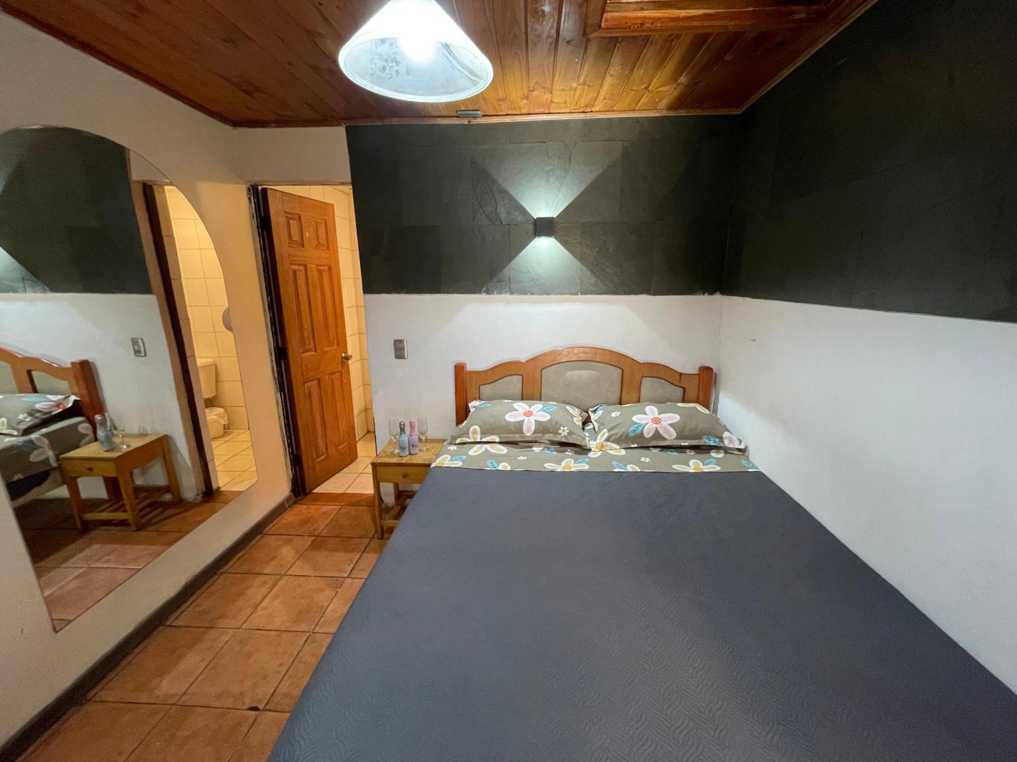 Residencial Don Santiago Bed & Breakfast ตัลกา ภายนอก รูปภาพ