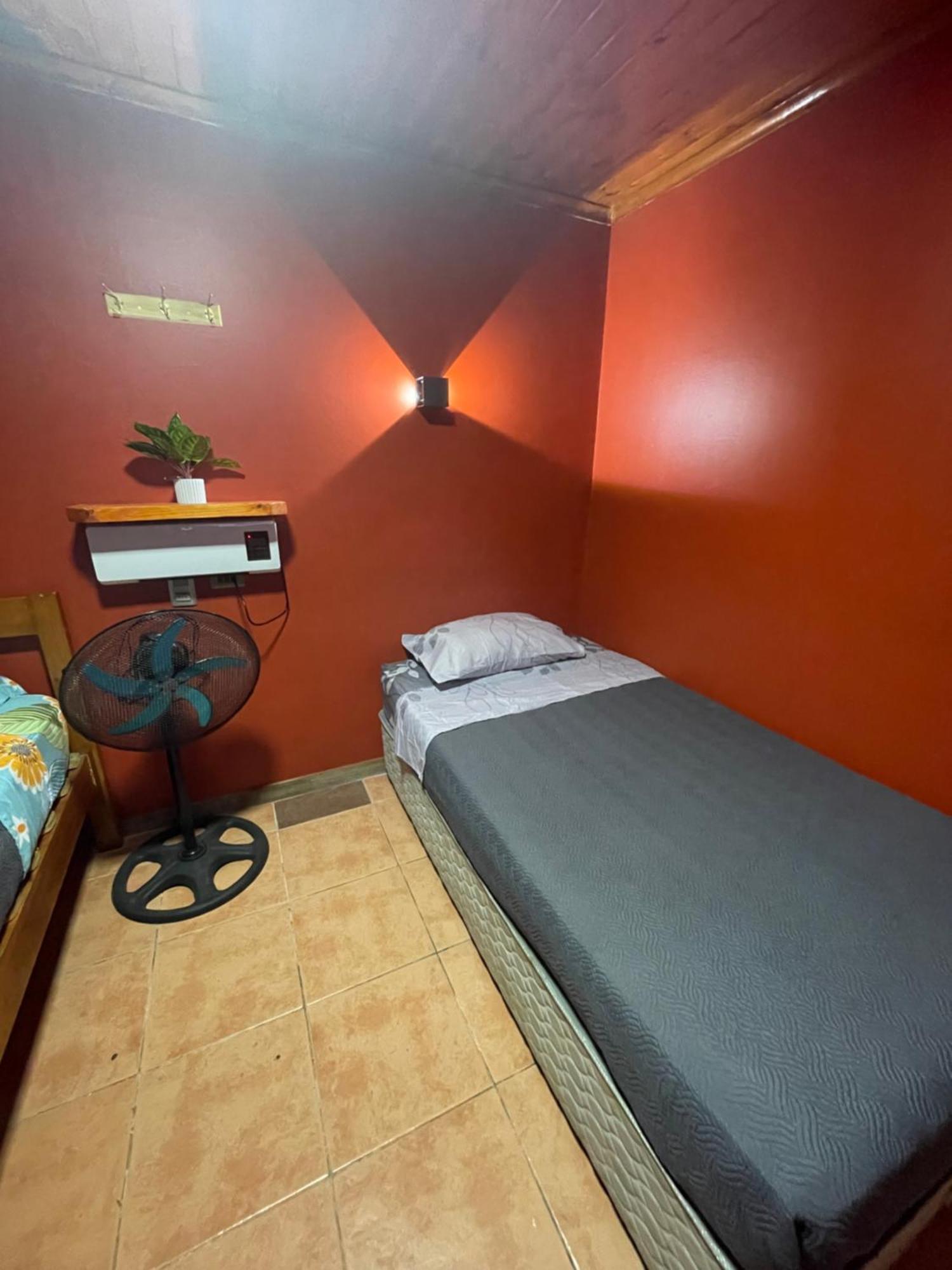 Residencial Don Santiago Bed & Breakfast ตัลกา ภายนอก รูปภาพ
