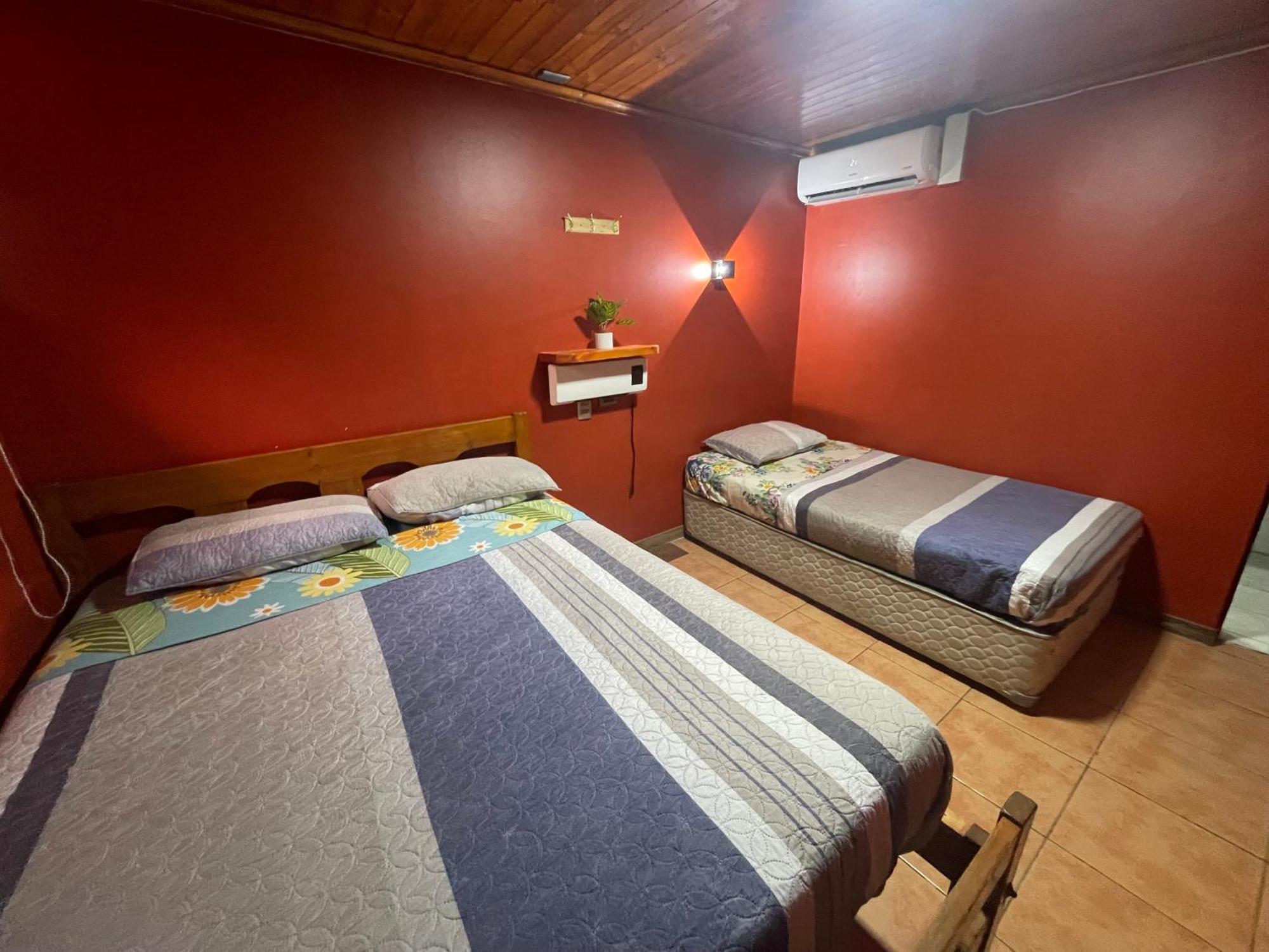 Residencial Don Santiago Bed & Breakfast ตัลกา ภายนอก รูปภาพ